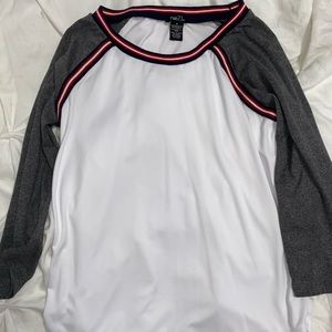 Barely worn long sleeve